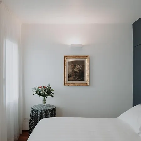 Canalgrande Bed & Breakfast 4*